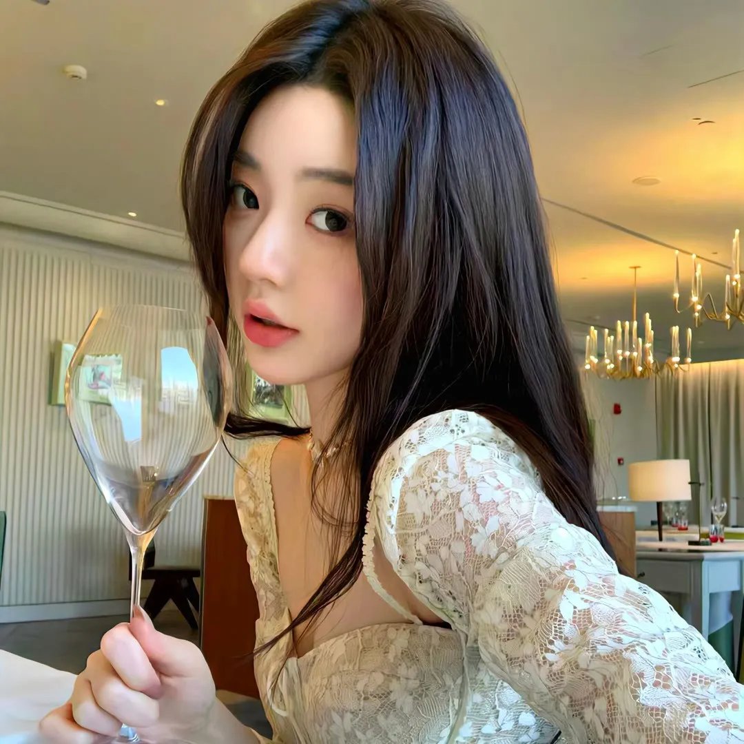 唇彩间谍