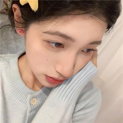 女孩爱跑步